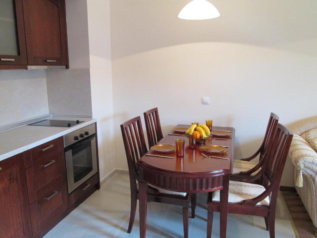 Downtown Alexander Services Apartments Bansko Habitación foto